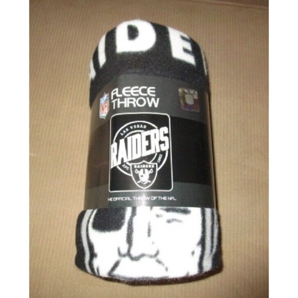New Las Vegas Raiders Fleece Throw Gift Stadium Blanket Football Team NFL Logo - Picture 2 of 2